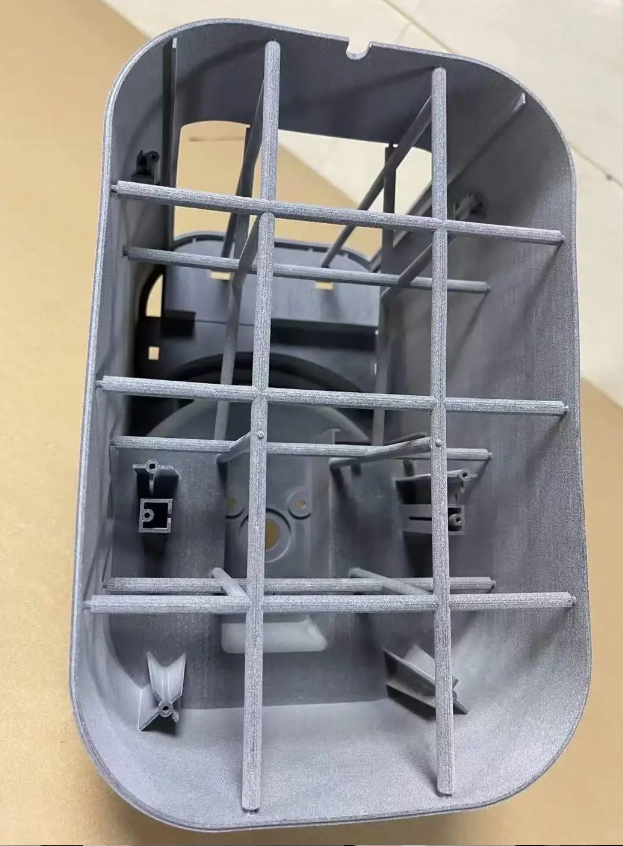 苏州麦客信息:尼龙3D打印时内部加柱子,能有效减小变形量(images 1)